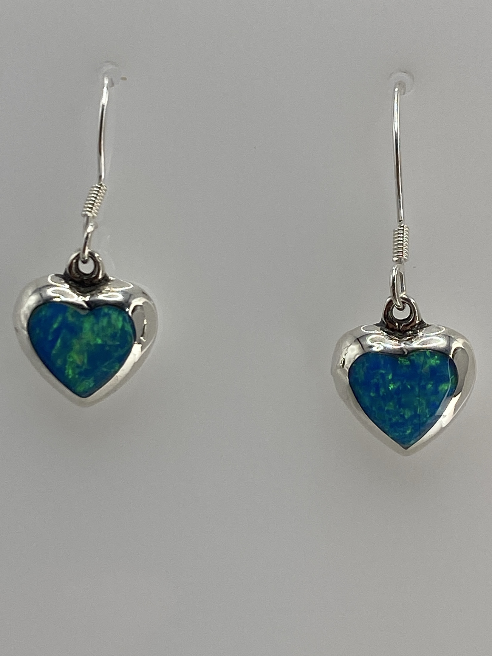 Aretes Corazón Plata 925 con Ópalo de Fuego Azul