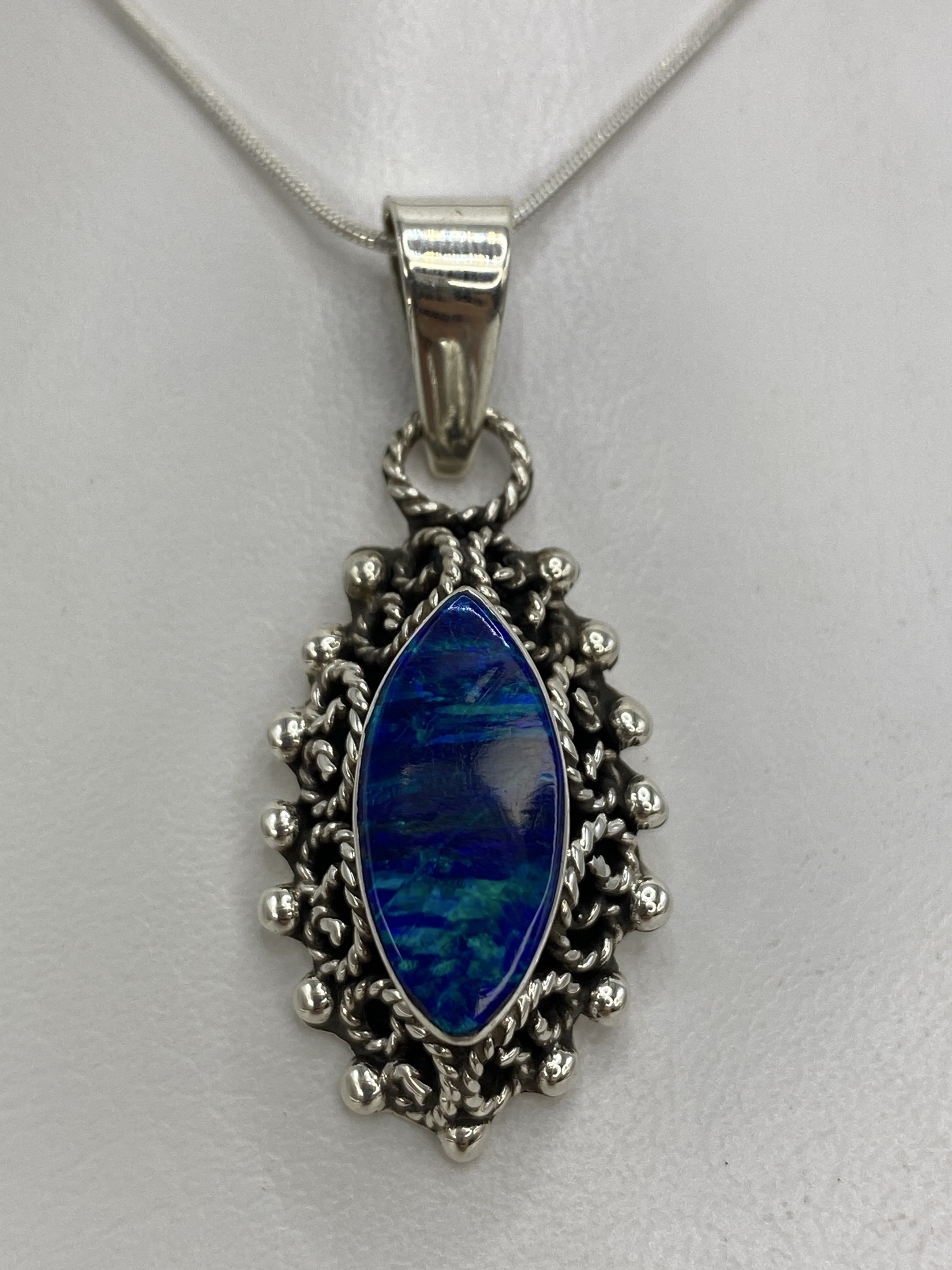 Dije Plata Ópalo de Fuego Azul — Diseño Barroco Taxco
