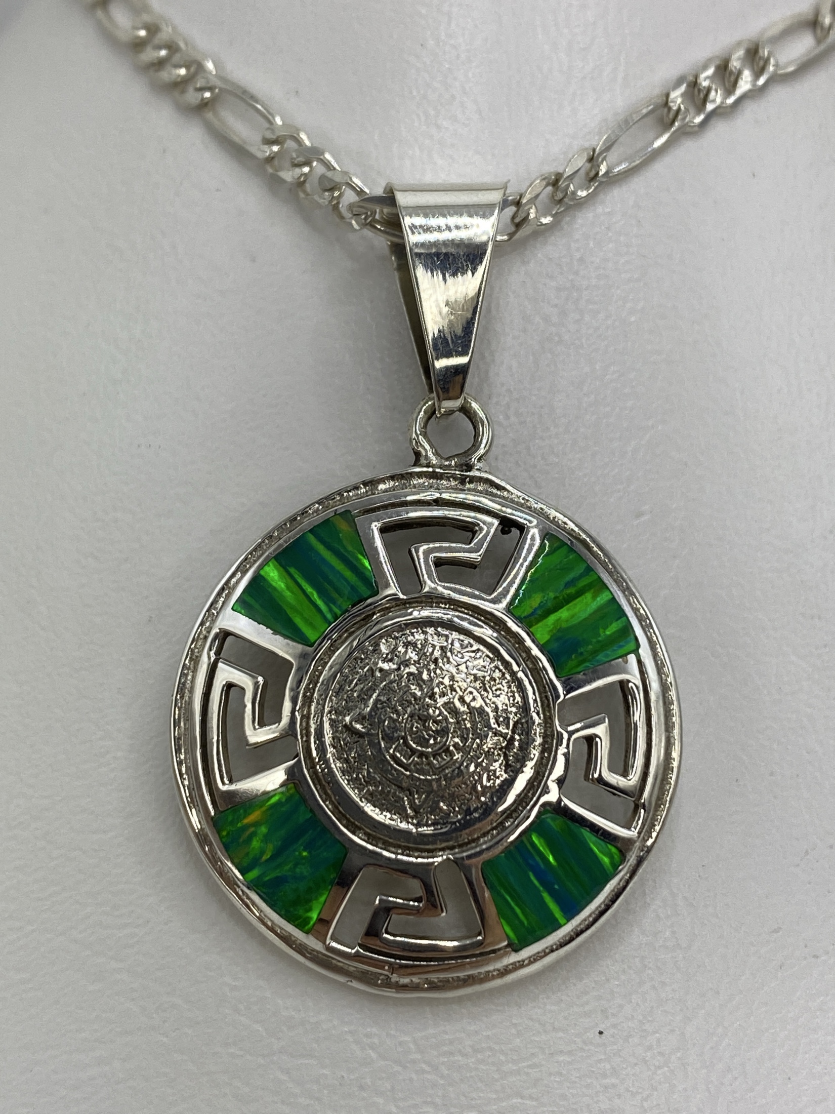Dije Calendario Azteca Plata 925 con Ópalo de Fuego