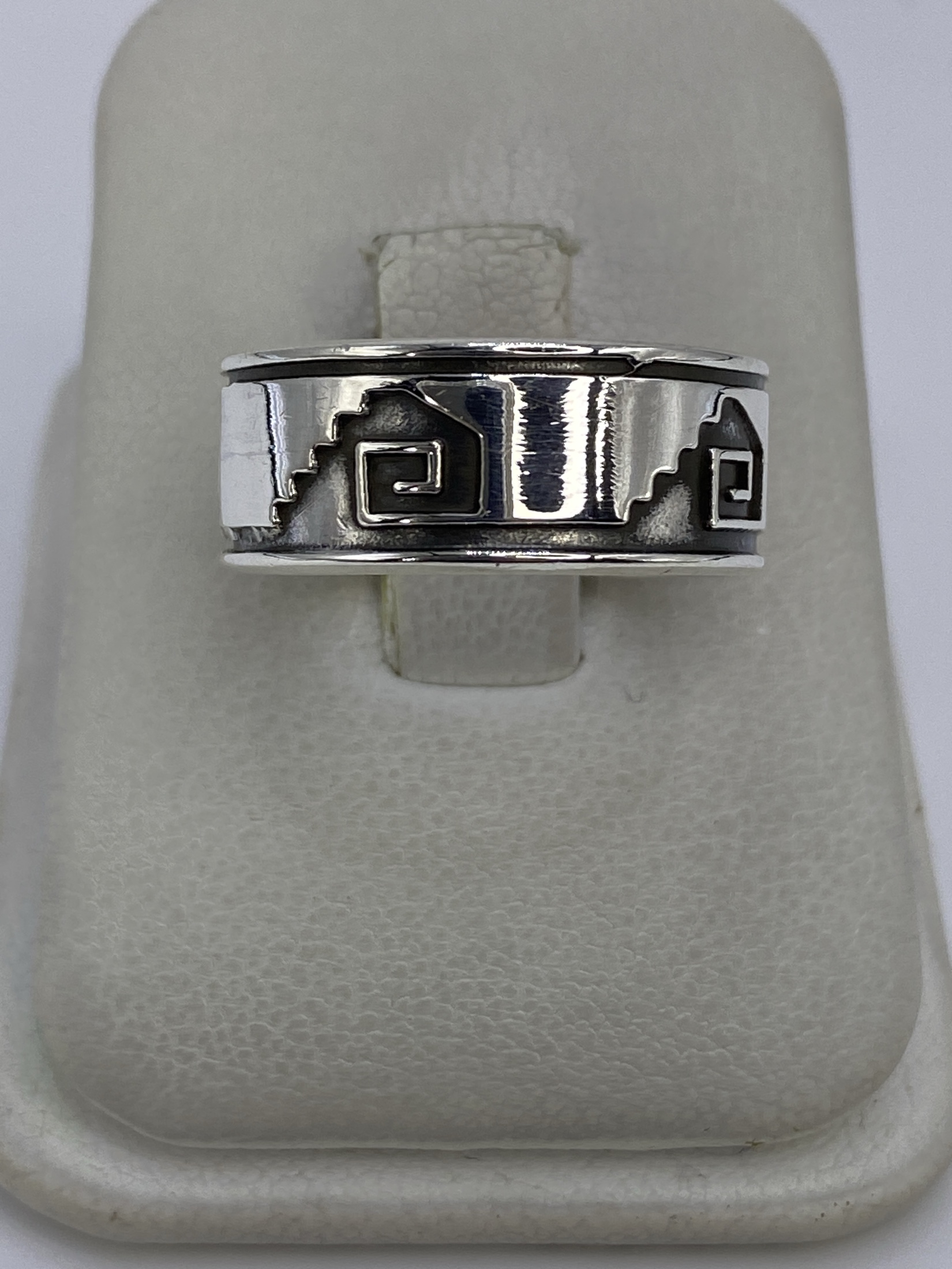 Anillo de Plata Repujado Prehispánico — Taxco 925