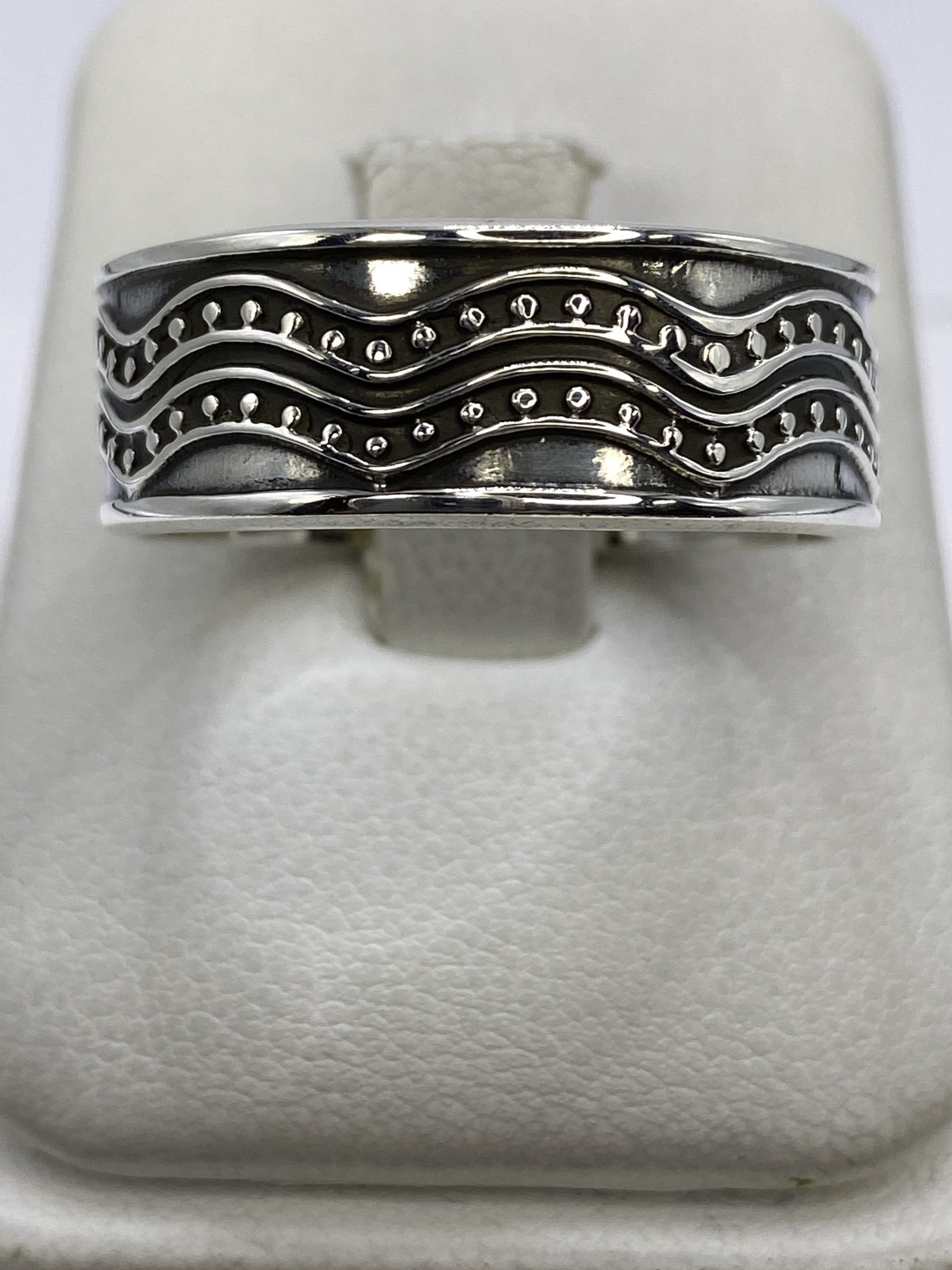 Anillo de Plata Repujado Ondas — Taxco 925 Unisex