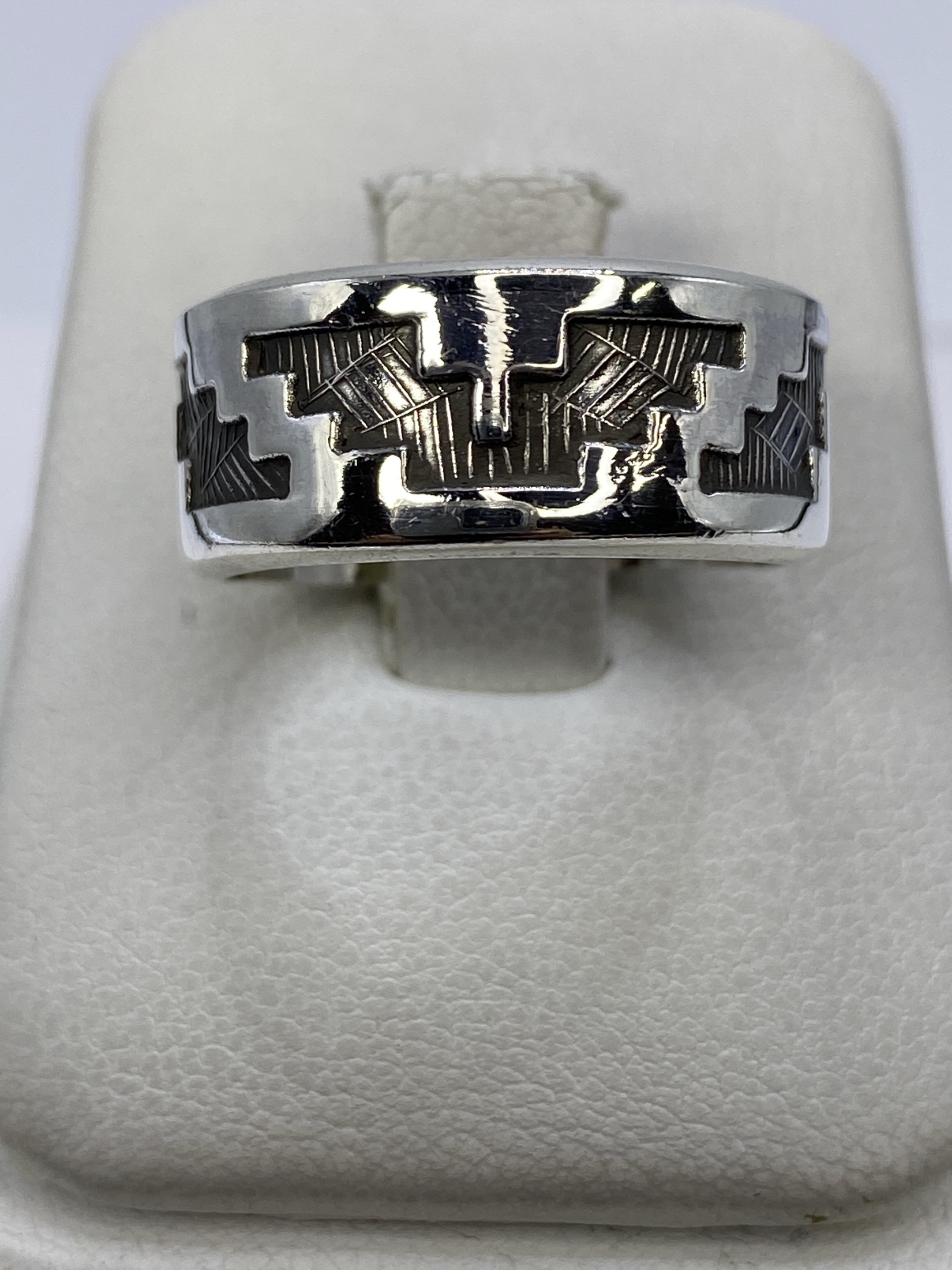 Anillo de Plata Repujado Geométrico — Taxco 925