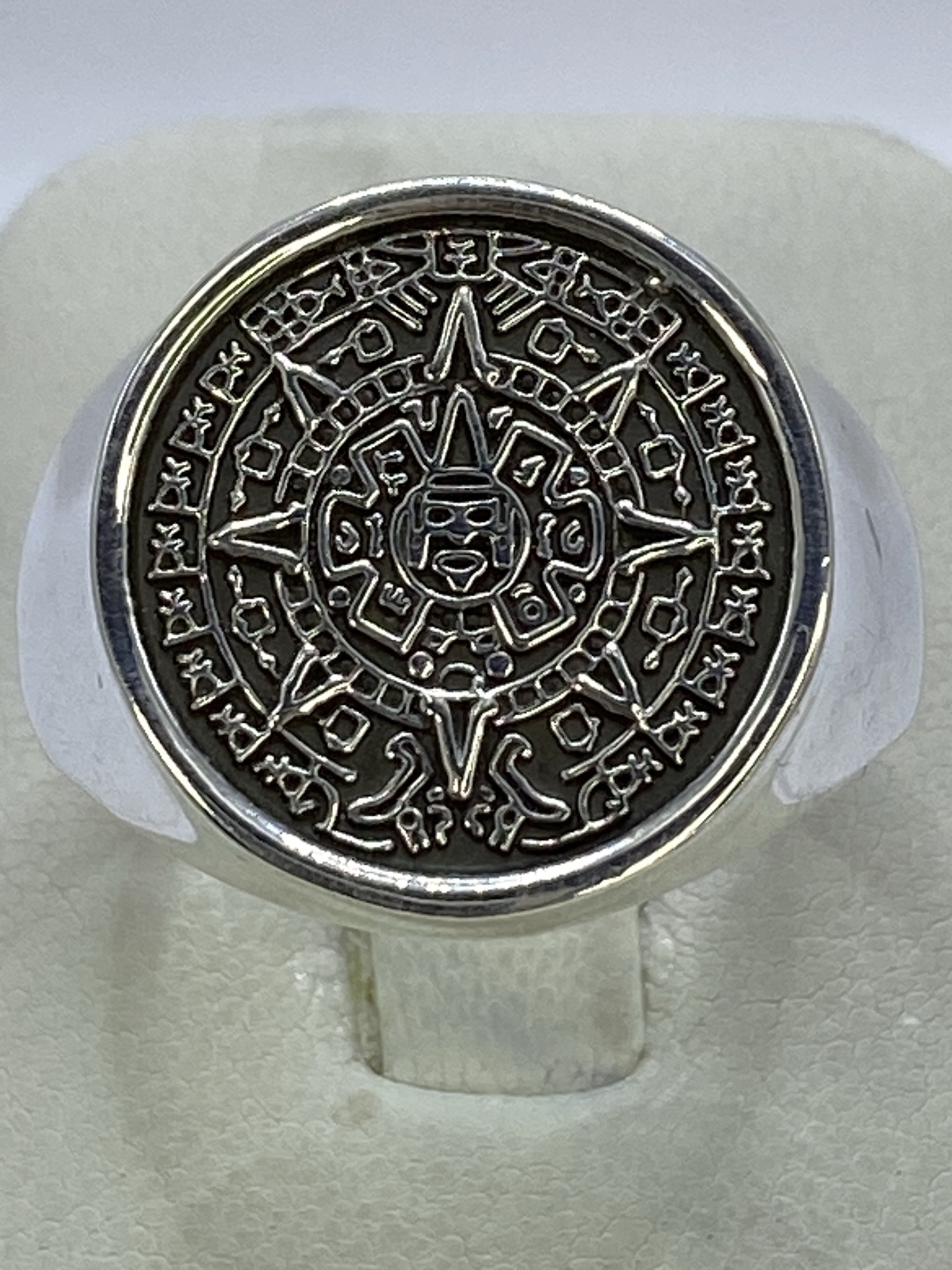 Anillo Calendario Azteca Plata Repujado — Taxco 950