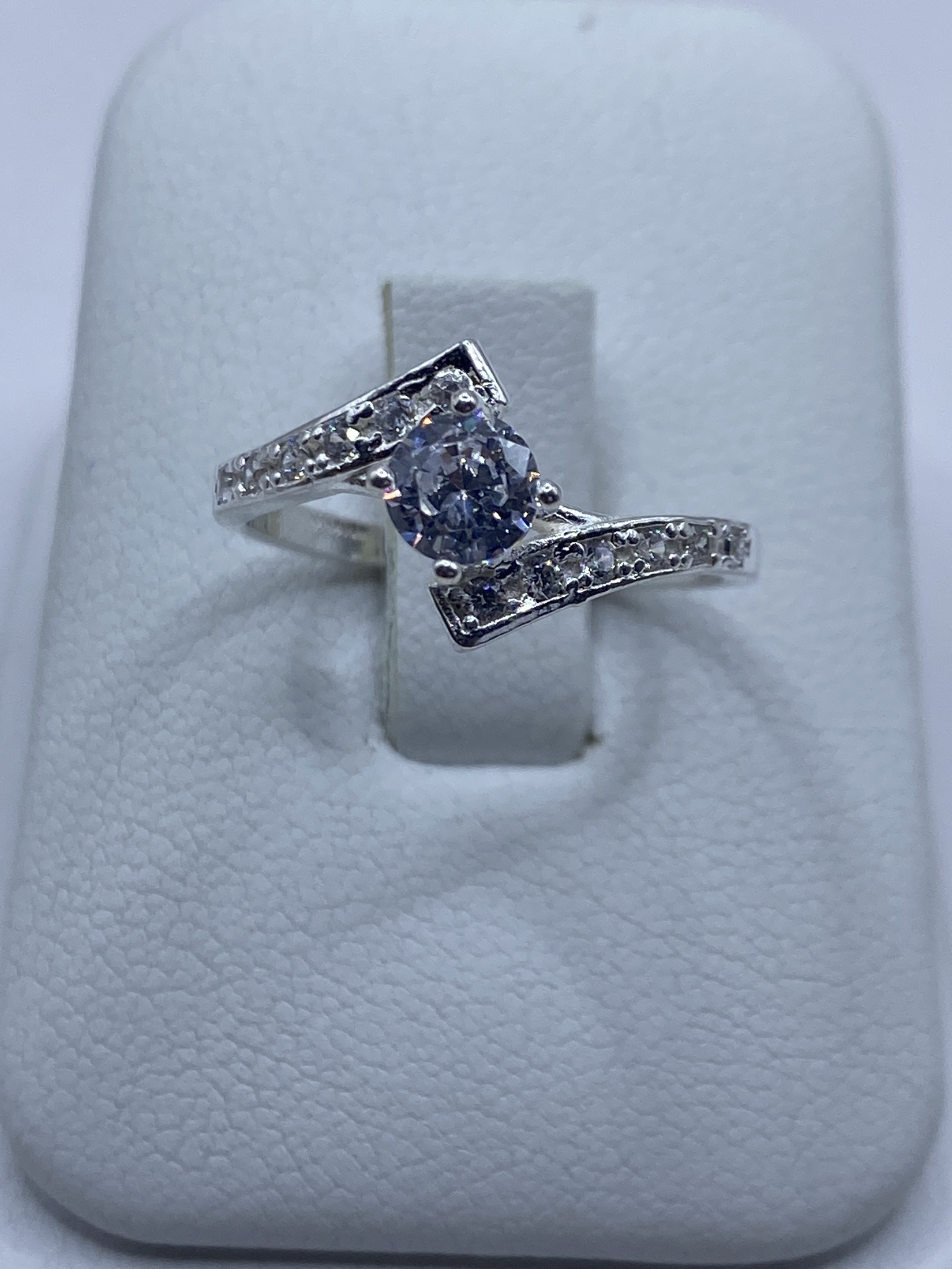 Anillo de Plata Solitario con Circonia Blanca — Taxco 925