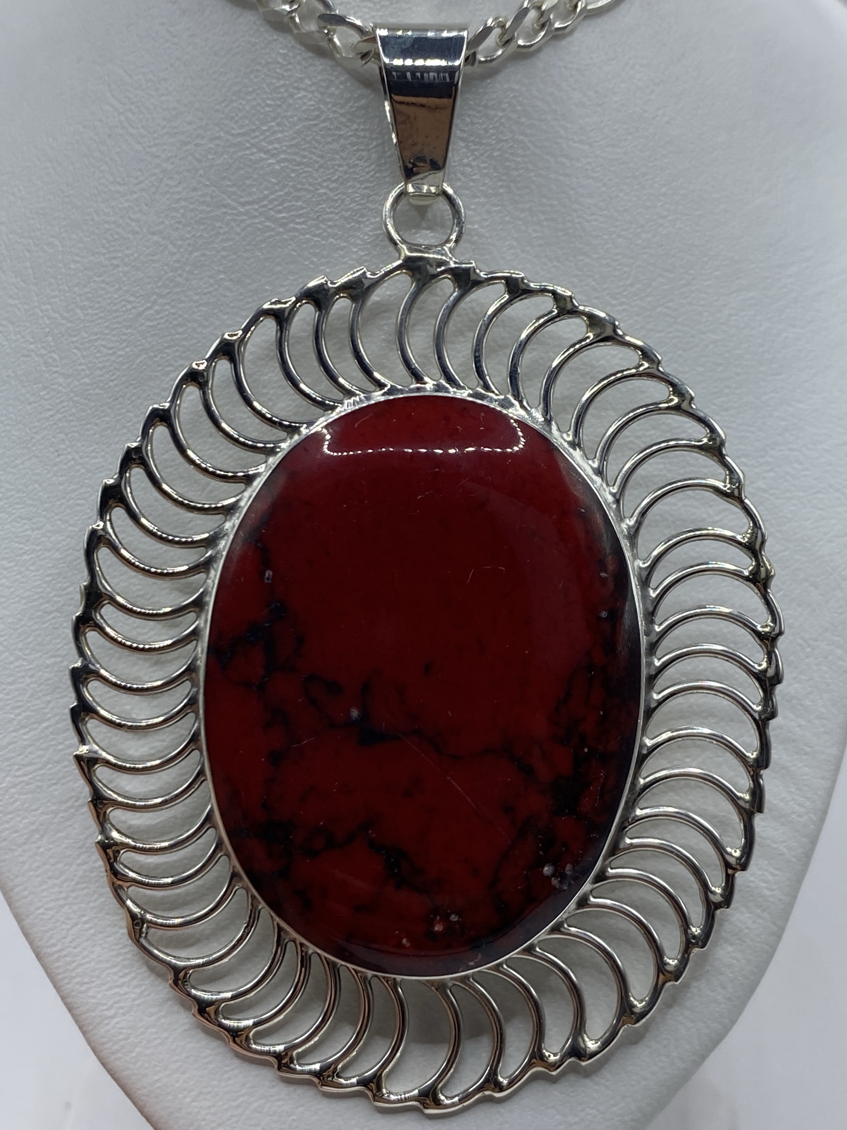 Dije de Coral Rojo en Plata 950 — Engaste Taxco