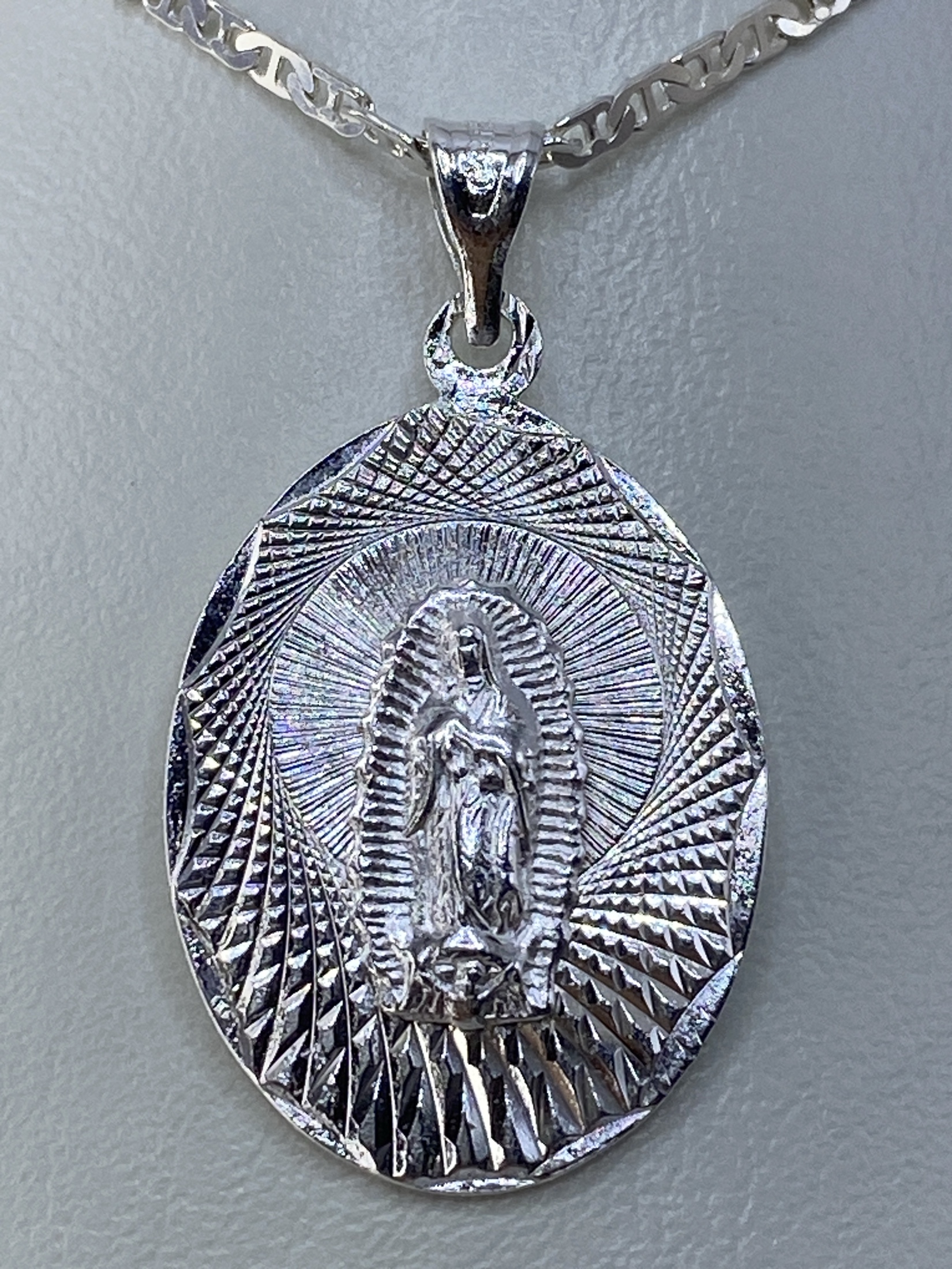 Dije Guadalupana Plata 925 Repujado — Taxco