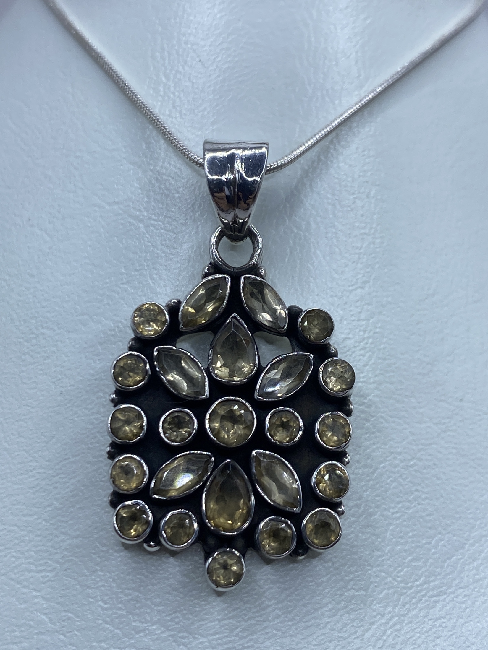 Dije de Plata Circonia Champaña — Taxco 925